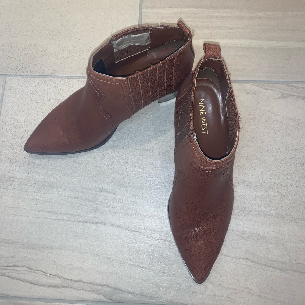 Worn maybe once or twice! Great condition